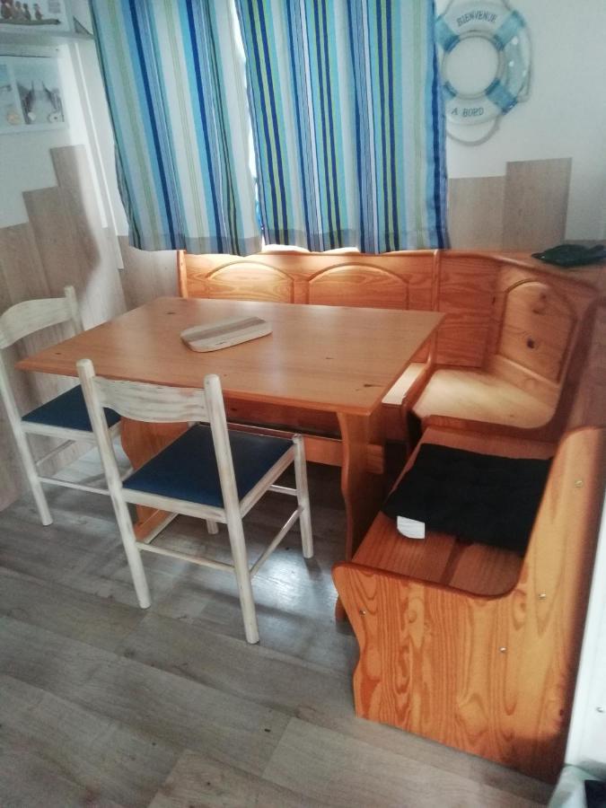 La Cabane Des Pecheurs Hotell Gastes Exteriör bild